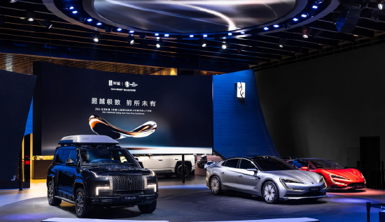 仰望登陸北京車展：U8、U9持續熱銷，U7首搭革命性新技術亮相