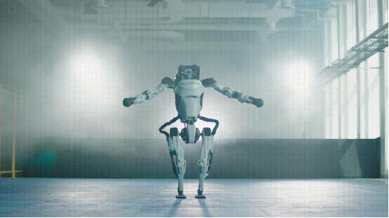 4月，機器人的“落幕與革命”